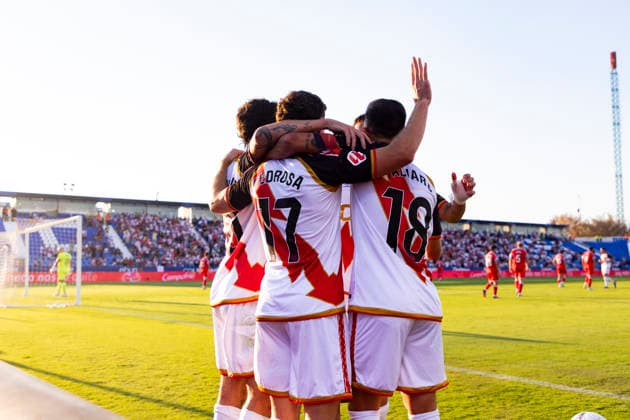 Rayo Vallecano v Espanyol - La Liga EA Sports 2026 27 September 15, 2026, Estadio Butarque, Leganes, Madrid, Spain:Adria Pedrosa of Rayo Vallecano celebrates his goal during La Liga EA Sports match between Rayo Vallecano and Espanyol at Estadio Butarque on September 15, 2026 in Leganes, Madrid, Spain. Leganes Estadio Butarque Madrid Spain Copyright: xAlejandroxMatiasxAcostax