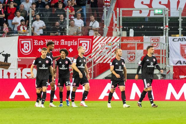 15.09.2026, Fussball, GER, Saison, 3.Liga, Saision 2026 2027, 06. Spieltag, SSV Jahn Regensburg - Fortuna Düsseldorf Jubel nach dem 1:1 durch Erik Wekesser (Düsseldorf) DFL REGULATIONS PROHIBIT ANY USE OF PHOTOGRAPHS AS IMAGE SEQUENCES AND OR QUASI-VIDEO.