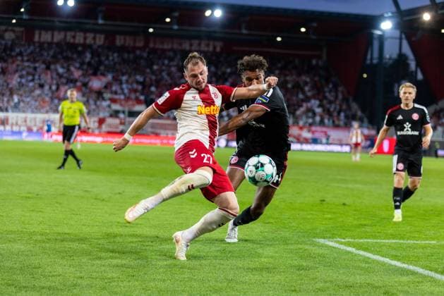 15.09.2026, Fussball, GER, Saison, 3.Liga, Saision 2026 2027, 06. Spieltag, SSV Jahn Regensburg - Fortuna Düsseldorf Lucas Hermes (SSV Jahn Regensburg) gegen Jomaine Consbruch (Düsseldorf) DFL REGULATIONS PROHIBIT ANY USE OF PHOTOGRAPHS AS IMAGE SEQUENCES AND OR QUASI-VIDEO.