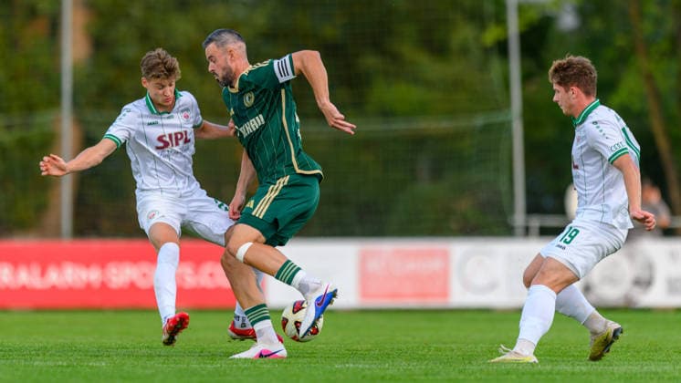 15.09.2026 - Fussball - Saison 2026 2027 - Regionalliga Bayern - 09. Spieltag: SC Eltersdorf - VfB Eichstätt - JoTe - xjoxtex - Jonas Winkler (22, VfB Eichstätt ) Maximilian Göbhardt Goebhardt (10, SC Eltersdorf ) Markus Müller (19, VfB Eichstätt )