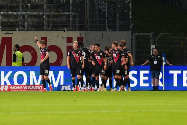 Deutschland: Fussball, 3. Liga, 6. Spieltag, Hänsch-Arena, Emslandstadion, Landkreis Emsland, Niedersachsen, Englische Woche, SV Meppen vs. Viktoria Köln: Tor durch Tim Kloss (Viktoria Köln, 18) zum 0:2. Copyright: xMichelxWittex