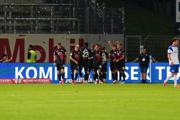 Deutschland: Fussball, 3. Liga, 6. Spieltag, Hänsch-Arena, Emslandstadion, Landkreis Emsland, Niedersachsen, Englische Woche, SV Meppen vs. Viktoria Köln: Tor durch Tim Kloss (Viktoria Köln, 18) zum 0:2. Copyright: xMichelxWittex
