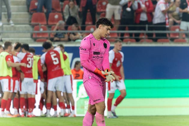 Torwart Till Härting (Jena, 12) nach dem 2. Gegentreffer, Tor zum 2:0, Hallescher FC vs. FC Carl Zeiss Jena, Fussball, Regionalliga Nordost, 9. Spieltag, Saison 2026 27, 15.09.2026 Halle Leuna Chemie Stadion ST Deutschland