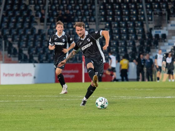 Yari Otto (SC Verl, 17) am Ball GER, Fussball, SG Sonnenhof Grossaspach vs. SC Verl, 3. Liga, 6. Spieltag, Aspach, Saison 2026 2027, 15.09.2026 GER, Fussball, SG Sonnenhof Grossaspach vs. SC Verl, 3. Liga, 6. Spieltag, Saison 2026 2027, 15.09.2026 Aspach Copyright: xCarstenxSchweringx EP_CSG