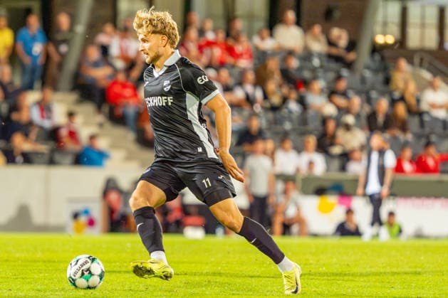3. Liga: SG Sonnenhof Großaspach vs. Sportclub Verl; 15.09.2026 Aspach, GERMANY - 15. September 2026: Moritz Kaube (Sportclub Verl, 11) während dem Match zwischen dem SG Sonnenhof Großaspach und dem Sportclub Verl am 06. Spieltag der 3. Liga in der WIRmachenDRUCK Arena. Copyright: xBEAUTIFULxSPORTS Steinx