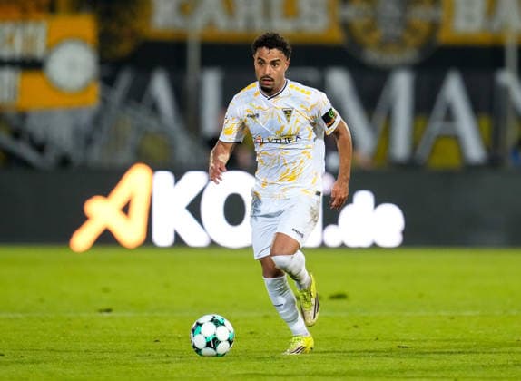 Mehdi Loune (TSV Alemannia Aachen, 10) am Ball. GER, FC Wuerzburger Kickers vs TSV Alemannia Aachen, 3. Liga, 6. Spieltag, Saison 2026-27, AKON Arena, Wuerzburg, 15.09.2026 Wuerzburger Kickers vs Alemannia Aachen, 3. Liga, 6. Spieltag, Saison 2026-27, 15.09.2026 Wuerzburg Copyright: xEibner-Pressefoto ScottxColemanx EP_SCN