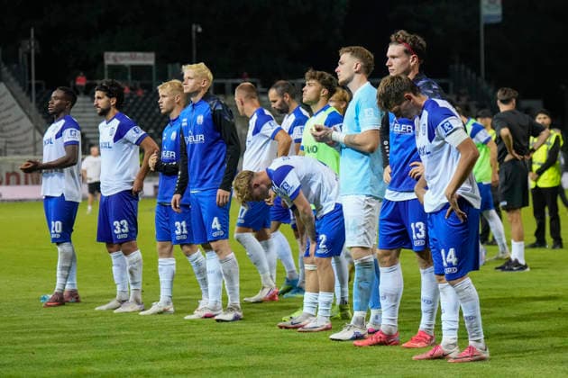 15.09.2026, Hänsch-Arena, Meppen, GER, 3. Liga, 6. Spieltag: SV Meppen vs Viktoria Köln, lange Gesichter der Meppener nach der Niederlage DFL REGULATIONS PROHIBIT ANY USE OF PHOTOGRAPHS AS IMAGE SEQUENCES AND OR QUASI-VIDEO. Meppen Niedersachsen Hänsch-Arena
