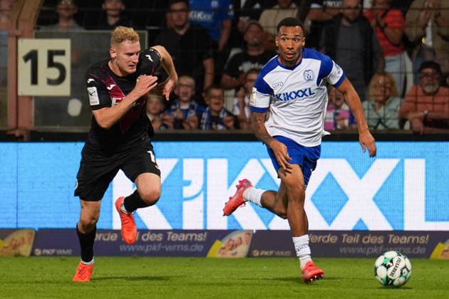 Deutschland: Fussball, 3. Liga, 6. Spieltag, Hänsch-Arena, Emslandstadion, Landkreis Emsland, Niedersachsen, Englische Woche, SV Meppen vs. Viktoria Köln: Oliver Schmitt (SV Meppen, 7) Copyright: xMichelxWittex
