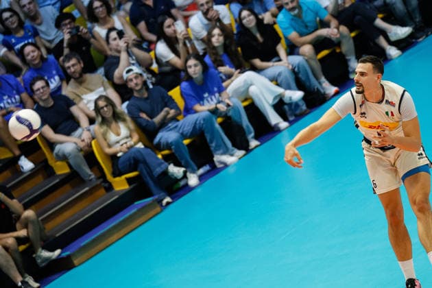 Italy™s Simone Giannelli during a Men™s Euro pool A volleyball match between Czech Republic and Italy in Modena, Italy - September 15, 2026  Copyright: xLucaxDiliberto xLaPressex