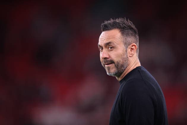 Football - Carabao Cup - 3rd Round - Liverpool v Tottenham Hotspur 15th September 2026 - Carabao Cup - 3rd Round - Liverpool v Tottenham Hotspur - Tottenham Hotspur manager Roberto De Zerbi - Photo: Simon Stacpoole Offside. Liverpool UK Copyright: xSimonxStacpoolexOffside