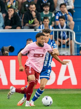 ESP: LaLiga EA Sports Deportivo Alaves v Valencia CF Arnaut Danjuma of Valencia CF during LaLiga EA Sports between Deportivo Alaves v Valencia CF played at Mendizorroza Stadium in Vitoria Gasteiz on September 15, 2026 in Spain VITORIA Spain Futbol Copyright: xAgenciaxLOFx