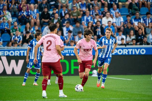 ESP: LaLiga EA Sports Deportivo Alaves v Valencia CF Javi Guerra of Valencia CF during LaLiga EA Sports between Deportivo Alaves v Valencia CF played at Mendizorroza Stadium in Vitoria Gasteiz on September 15, 2026 in Spain VITORIA Spain Futbol Copyright: xAgenciaxLOFx