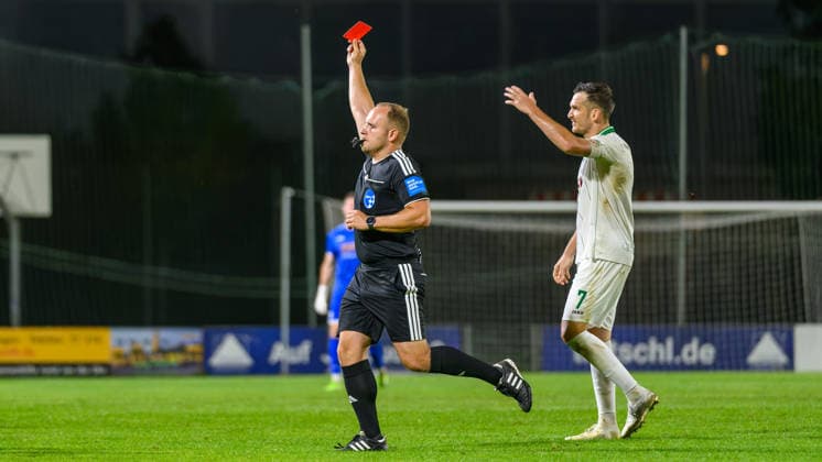 15.09.2026 - Fussball - Saison 2026 2027 - Regionalliga Bayern - 09. Spieltag: SC Eltersdorf - VfB Eichstätt - JoTe - xjoxtex - Christopher Knauer (Schiedsrichter) Lucas Schraufstetter (7, VfB Eichstätt )
