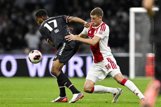 AMSTERDAM - (lr) Chido Obi of Willem II, Dies Janse of Ajax during the Dutch Eredivisie match between Ajax and Willem II at the Johan Cruijff ArenA on 15 September 2026 in Amsterdam, the Netherlands. OLAF KRAAK ANP Eredivisie 2026 27 xVIxANPxSportx xxANPxIVx 568740429 originalFilename: 568740429.jpg