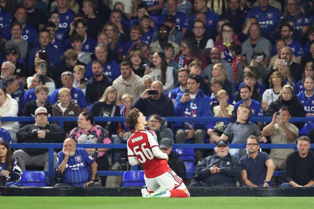 Ipswich Town v Arsenal, Carabao Cup Max Dowman of Arsenal celebrates after scoring the first goal during the Ipswich Town v Arsenal Carabao Cup 3rd Round match at Portman Road, Ipswich, England on 15 September 2026 Credit: Tiego Grenho Every Second Media Editorial use only. All images are copyright Every Second Media Limited. No images may be reproduced without prior permission. All rights reserved. Premier League and Football League images are subject to licensing agreements with Football DataCo Limited. see https: www.football-dataco.com Copyright: xIMAGO EveryxSecondxMediax ESM-2165-0047 TiegoxGrenhox xEveryxSecondxMediax
