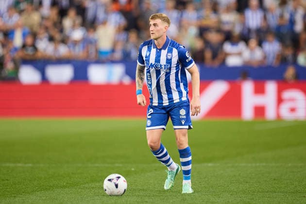 September 15, 2026, Vitoria, Alava, Spain: Facundo Tomas Garces of Deportivo Alaves in action during the LaLiga EA Sports match between Deportivo Alaves and Valencia CF at Mendizorrotza on September 15, 2026, in Vitoria, Spain. Vitoria Spain - ZUMAa181 20260915_zaa_a181_267 Copyright: xRicardoxLarreinax