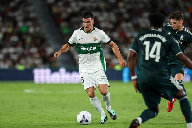 September 15, 2026, Elche, Elche, Spain: Martim Neto of Elche CF in action during the Spanish League, LaLiga EA Sports, football match played between Elche CF and Real Madrid CF at Estadio Manuel Martinez Valero on September 15, 2026, in Elche, Spain. Elche Spain - ZUMAa181 20260915_zaa_a181_275 Copyright: xIrinaxR.xHipolitox