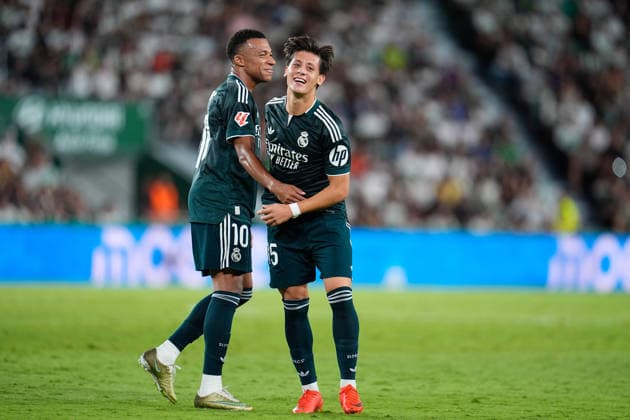 September 15, 2026, Elche, Elche, Spain: Arda Guler of Real Madrid CF celebrates after scoring his team s first goal during the Spanish League, LaLiga EA Sports, football match played between Elche CF and Real Madrid CF at Estadio Manuel Martinez Valero on September 15, 2026, in Elche, Spain. Elche Spain - ZUMAa181 20260915_zaa_a181_282 Copyright: xDennisxAgyemanx
