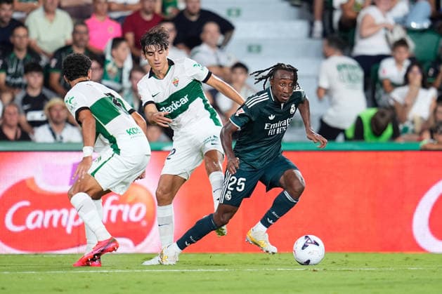 September 15, 2026, Elche, Elche, Spain: Yan Diomande of Real Madrid runs with the ball during the Spanish League, LaLiga EA Sports, football match played between Elche CF and Real Madrid CF at Estadio Manuel Martinez Valero on September 15, 2026, in Elche, Spain. Elche Spain - ZUMAa181 20260915_zaa_a181_294 Copyright: xDennisxAgyemanx