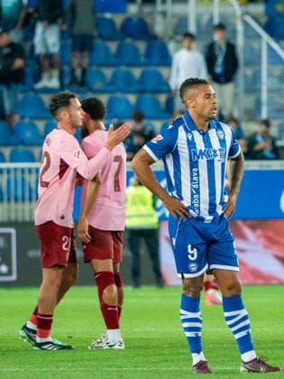 ESP: LaLiga EA Sports Deportivo Alaves v Valencia CF Mariano Diaz Mejia of Alaves during LaLiga EA Sports between Deportivo Alaves v Valencia CF played at Mendizorroza Stadium in Vitoria Gasteiz on September 15, 2026 in Spain VITORIA Spain Futbol Copyright: xAgenciaxLOFx