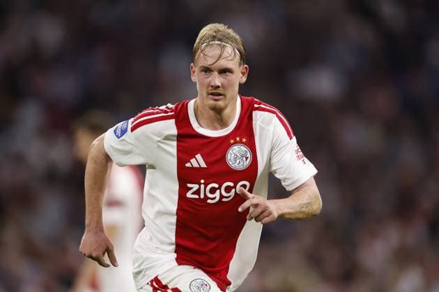 AMSTERDAM - Julian Brandt of AFC Ajax during the Dutch Eredivisie match between AFC Ajax and Willem II Tilburg at the Johan Cruijff ArenA on 15 September 2026 in Amsterdam, the Netherlands. MAURICE VAN STEEN ANP Eredivisie 2026 27 xVIxANPxSportx xMauricexvanxSteenxIVx 568748424 originalFilename: 568748424.jpg
