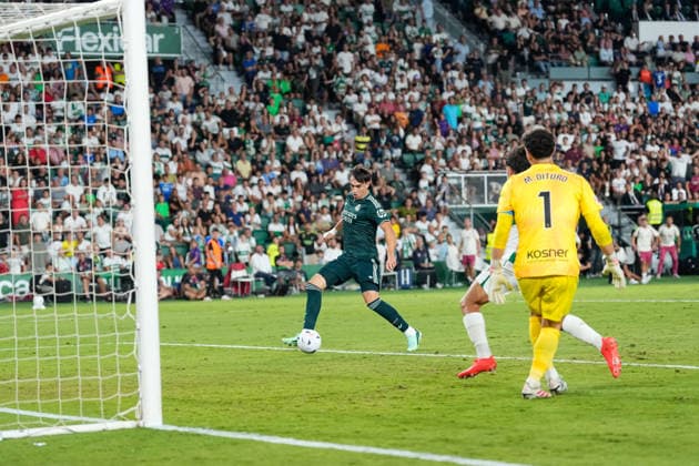 September 15, 2026, Elche, Elche, Spain: Carlos Espi of Real Madrid CF shoots to score his team s third goal during the Spanish League, LaLiga EA Sports, football match played between Elche CF and Real Madrid CF at Estadio Manuel Martinez Valero on September 15, 2026, in Elche, Spain. Elche CF V Real Madrid CF - LaLiga EA Sports  - ZUMAa181 20260915_zaa_a181_404 Copyright: xDennisxAgyemanx