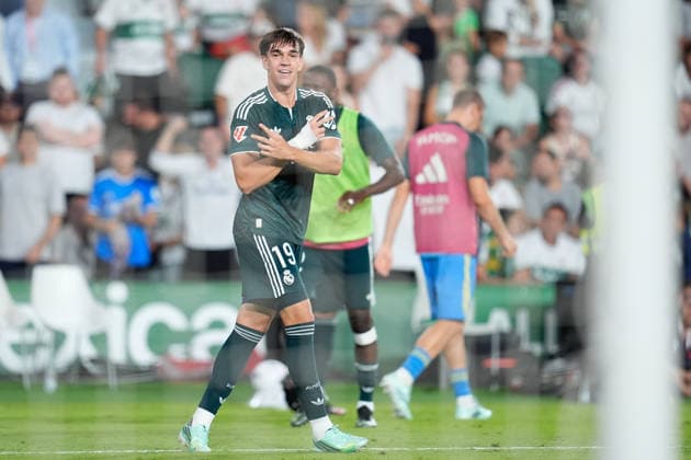 September 15, 2026, Elche, Elche, Spain: Carlos Espi of Real Madrid CF celebrates after scoring his team s third goal during the Spanish League, LaLiga EA Sports, football match played between Elche CF and Real Madrid CF at Estadio Manuel Martinez Valero on September 15, 2026, in Elche, Spain. Elche Spain - ZUMAa181 20260915_zaa_a181_408 Copyright: xDennisxAgyemanx