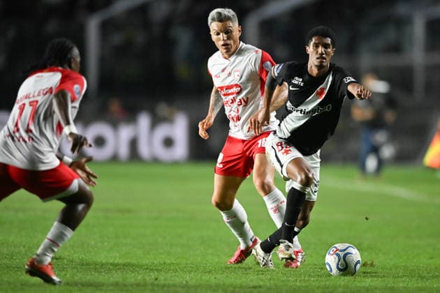 Fußball, Copa Sudamericana, Vasco da Gama Rio de Janeiro - Independiente Santa Fe VASCO DA GAMA X SANTA FE RIO DE JANEIRO, RJ - 15.09.2026: VASCO DA GAMA X SANTA FE - During Vasco da Gama (BRA) x Santa Fe (COL), a match valid for the second leg of the CONMEBOL Sudamericana 2026, held at the Sao Januario stadium, located in the city of Rio de Janeiro (RJ), on the night of this Tuesday (15). (Photo: Nayra Halm Fotoarena) x3017022x  NayraxHalm