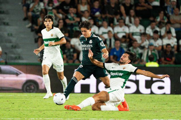 Arda Guler seen during LaLiga EA Sports 2026-27 matchday 6 game between Elche CF and Real Madrid CF played at Martinez Valero Stadium in Elche (Marta Lopez Ball Raw Images) Elche Estadio Martinez Valero Spain Copyright: xMartaxLopezx MartaLopez_BallRawImages_Elche-RealMadrid-32