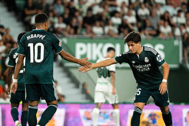 Kylian Mbappe and Arda Guler seen during LaLiga EA Sports 2026-27 matchday 6 game between Elche CF and Real Madrid CF played at Martinez Valero Stadium in Elche (Marta Lopez Ball Raw Images) Elche Estadio Martinez Valero Spain Copyright: xMartaxLopezx MartaLopez_BallRawImages_Elche-RealMadrid-70