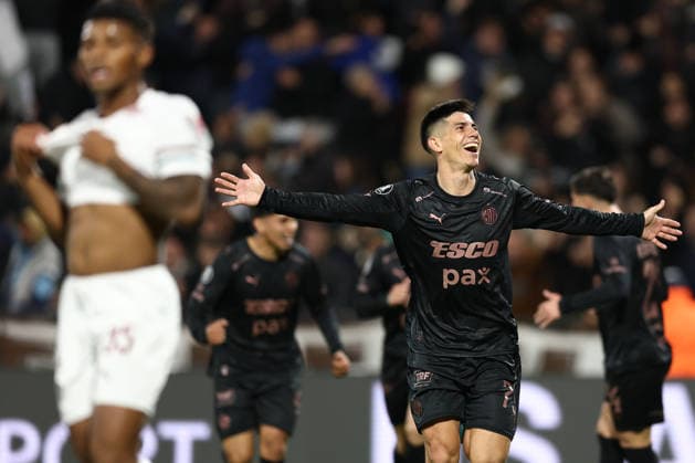 Platense s forward Bruno Sepulveda celebrates after scoring the team™s second goal during the second leg of the CONMEBOL Copa Libertadores quarter-final match between Platense of Argentina and Fluminense of Brazil, at Ciudad de Vicente Lopez Stadium in Buenos Aires, Argentina, on September 15, 2026. Fluminense won by 2-1 and qualify to semifinals. BUENOS AIRES ARGENTINA Copyright: xPHOTOXPHOTOx