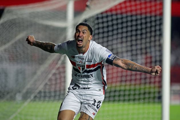 15th September 2026; Estadio do Morumbi, Sao Paulo, Brazil; CONMEBOL Sudamericana Football, Sao Paulo versus Boca Juniors; Luciano of Sao Paulo celebrates scored goal by Domingos Duarte in the 89th minute to go up 1-1 AndrexCardoso DiaEsportivo