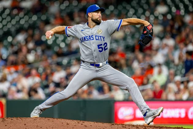 Major League Baseball - Kansas City Royals @ Houston Astros Kansas City Royals pitcher Michael Wacha (52) throws a pitch against the Houston Astros during the fifth inning in Houston, on September 15, 2026. Houston Texas United States  Copyright: xRafaelxLopezx originalFilename:lopez-notitle260915_npXXw.jpg