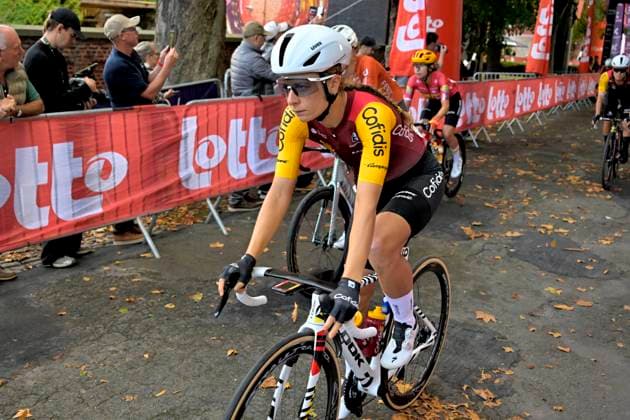 Grand Prix de Wallonie 2026 Cycling Race - Women CITADELLE DE NAMUR, BELGIUM - SEPTEMBER 16 : Guilman Victorie (FRA) of Cofidis Women Team during the 66th edition of Grand Prix de Wallonie an UCI ProSeries 1.Pro one day cycling road race for Women Elite of 127,3 km with start in Seraing and finish in Citadelle de Namur on September 16, 2026 in Citadelle de Namur, Belgium, 16 09 2026 ( Motordriver Pieter Van Herzeele - Citadelle de Namur Belgium  Copyright: xSesx
