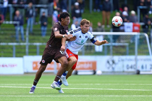 9 Joonas Frenzel (Hamburger SV U21, U 21 , 15 Fynn Braun (FC St. Pauli U23) Fußball I Herren I Regionalliga Nord I Saison 2026-2027 I 9. Spieltag I Hamburger SV U21 - FC St. Pauli U23 I 16.09.2026 I Stadion Hoheluft