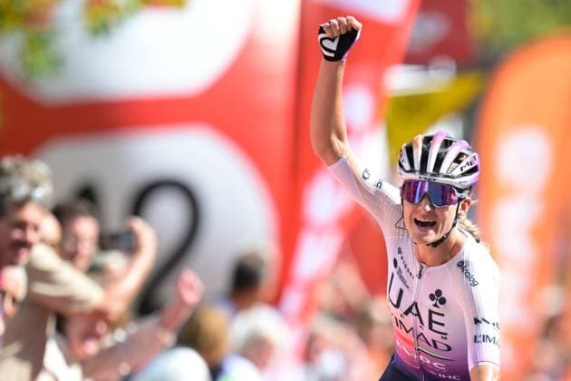 Dutch Karlijn Swinkels of UAE Team ADQ celebrates as she crosses the finish line to win the one day cycling race Grand Prix de Wallonie 2026 (127,5 km), in Namur, on Wednesday 16 September 2026. DAVIDxPINTENS  x186634812x