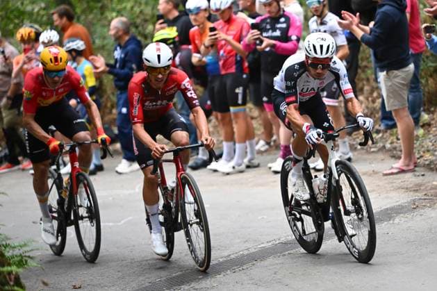 Grand Prix de Wallonie 2026 Cycling Race CITADELLE DE NAMUR, BELGIUM - SEPTEMBER 16 : Gualdi Simone (ITA) of Lotto Intermarche, Abrahamsen Jonas (NOR) of UNO-X Mobility, Oliveira Rui (POR) of UAE Team Emirates - XRG during the 66th edition of Grand Prix de Wallonie an UCI ProSeries 1.Pro one day cycling road race for Men Elite of 196.8 km with start in Seraing and finish in Citadelle de Namur on September 16, 2026 in Citadelle de Namur, Belgium, 16 09 2026 ( Motordriver Kenny Verfaillie - Citadelle de Namur Belgium  Copyright: xVincentxKalutx