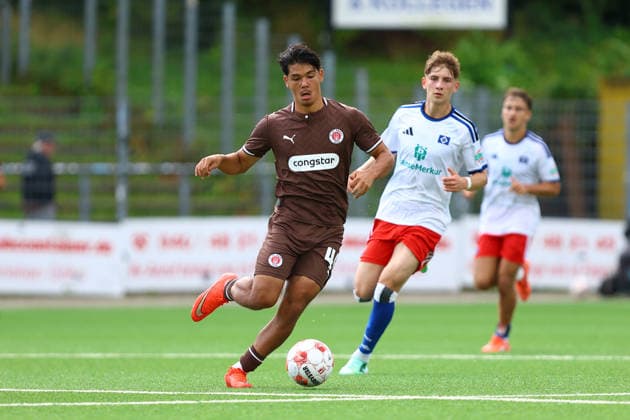 44 Nick Schmidt (FC St. Pauli U23) Fußball I Herren I Regionalliga Nord I Saison 2026-2027 I 9. Spieltag I Hamburger SV U21, U 21 - FC St. Pauli U23 I 16.09.2026 I Stadion Hoheluft