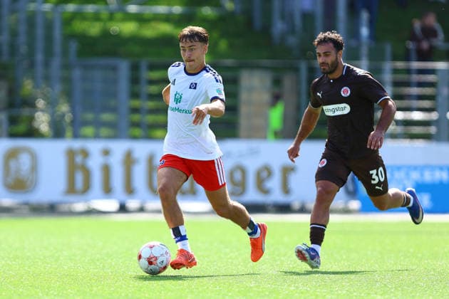 6 Henri Schümann (Hamburger SV U21, U 21 Fußball I Herren I Regionalliga Nord I Saison 2026-2027 I 9. Spieltag I Hamburger SV U21 - FC St. Pauli U23 I 16.09.2026 I Stadion Hoheluft