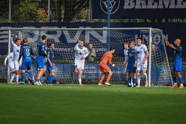 16.09.2026, GER, Fussball, Regionalliga Nord, 9.Spieltag, Saison 2026 2027, Bremen, Stadion am Panzenberg, Bremer SV vs VfB Oldenburg, Tor 0 zu 1 durch Marc SCHRÖDER SCHROEDER ( VfB Oldenburg 20) Bremen Stadion am Panzenberg Bremen Deutschland Copyright: xnordphotoxGmbHx xRojahnx