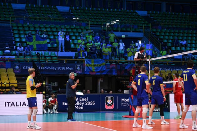260916 Fans of Sweden in the stands during the CEV EuroVolley 2026 group stage volleyball match between Sweden and Slovakia on September 16, 2026 in Modena. Photo: Matteo Gribaudi BILDBYRAN COP 18 XY0130 volleyboll volleyball volleyboll-em sverige slovakien cev eurovolley 2026 sweden slovakia bbeng Copyright: MATTEOxGRIBAUDI BB260916BB197