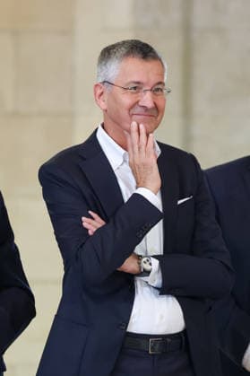 Herbert Hainer (FC Bayern Muenchen, Praesident), GER, Ministerpraesident Dr. Markus Soeder empfaengt die Frauen- und Herrenfussballmanschaft des FC Bayern Muenchen zur Ehrung als Deutsche Meister in der Saison 2025 28, 16.09.2026, GER, Ministerpraesident Dr. Markus Soeder empfaengt die Frauen- und Herrenfussballmanschaft des FC Bayern Muenchen zur Ehrung als Deutsche Meister in der Saison 2025 28, 16.09.2026 Muenchen Copyright: xEibner-Pressefoto JennixMaulx EP_JML
