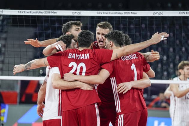 Turkiye v Latvia - CEV EuroVolley 2026 Men CLUJ-NAPOCA, ROMANIA - SEPTEMBER 16: Players of Turkiye celebrate after a point during the CEV 2026 European Men s Volleyball Championship Group D match between Turkiye and Latvia at BT Arena in Cluj-Napoca, Romania, on September 16, 2026. Osmancan Gurdogan Anadolu Cluj Napoca Romania. Editorial use only. Please get in touch for any other usage.  Copyright: x2026xAnadoluxOsmancanxGurdoganx