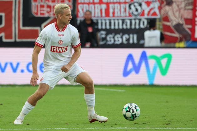 16.09.2026, xrekx, Fussball 3.Liga, SV Waldhof Mannheim - Rot-Weiss Essen v.l. Janne Sietan (Rot-Weiss Essen) Mannheim