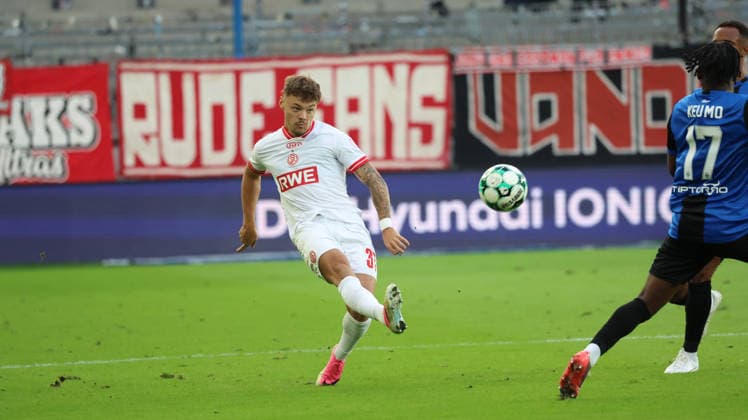 16.09.2026, xrekx, Fussball 3.Liga, SV Waldhof Mannheim - Rot-Weiss Essen v.l. Jannik Hofmann (Rot-Weiss Essen) Mannheim