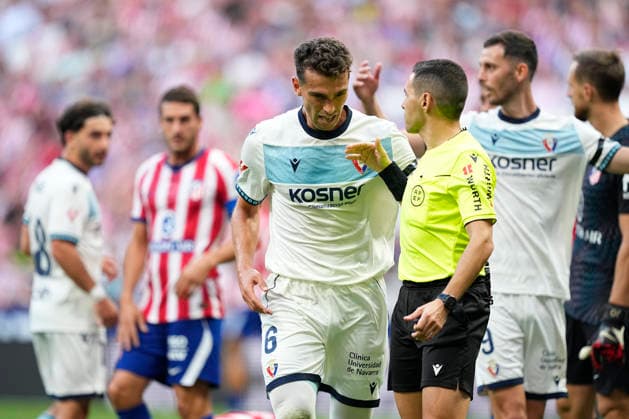 September 16, 2026, Madrid, Madrid, Spain: Lucas Torro of CA Osasuna protests a goal that was later disallowed during the Spanish League, LaLiga EA Sports, football match played between Atletico de Madrid and CA Osasuna at Riyadh Air Metropolitano stadium on September 16, 2026, in Madrid, Spain. Madrid Spain - ZUMAa181 20260916_zaa_a181_019 Copyright: xOscarxJ.xBarrosox