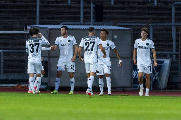 3. Liga, Fortuna Köln - SV Wehen Wiesbaden; 16.09.2026 Jubel nach dem zweiten Tor des Spiels durch Moritz Flotho (SV Wehen Wiesbaden, 28). 3. Liga, Fortuna Köln - SV Wehen Wiesbaden, 6. Spieltag, am 16.09.2026, Südstadion, Köln. DFB regulations prohibit any use of photographs as image sequences and or quasi-video Copyright: xBEAUTIFULxSPORTS Meuselx
