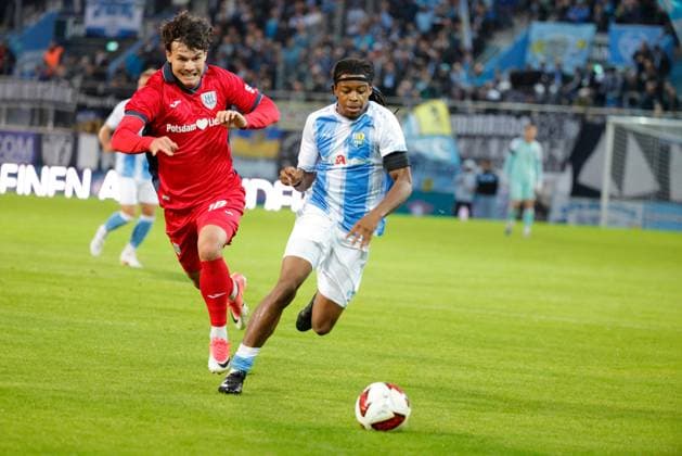 CFC vs SV Babelsberg 03 16.09..2026 Chemnitz, eins Stadion- An der Gellertstrasse, Fussball, Regionalliga Nordost 2026 2027, 9. Spieltag, CFC, CFC vs SV Babelsberg 03 vlnr: Till Matthew Meier und Ken Tchouangue Chemnitz Sachsen BRD