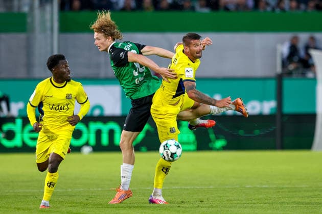 2026.09.16, xkwix, Fußball, 3.Liga, Preußen Muenster - 1. FC Saarbruecken, Preußenstadion, 6.Spieltag, Saison 2026 2027: Niklas Varelmann (Preussen Muenster 36) im Zweikampf gegen Kai Bruenker (1. FC Saarbruecken 9) DFB regulations prohibit any use of photographs as image sequences and or quasi-video. Photo: xKamilxWilkowskixPressefotoKochx Nordrhein-Westfalen Deutschland