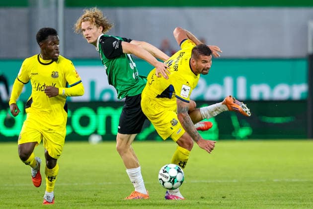 2026.09.16, xkwix, Fußball, 3.Liga, Preußen Muenster - 1. FC Saarbruecken, Preußenstadion, 6.Spieltag, Saison 2026 2027: Niklas Varelmann (Preussen Muenster 36) im Zweikampf gegen Kai Bruenker (1. FC Saarbruecken 9) DFB regulations prohibit any use of photographs as image sequences and or quasi-video. Photo: xKamilxWilkowskixPressefotoKochx Nordrhein-Westfalen Deutschland